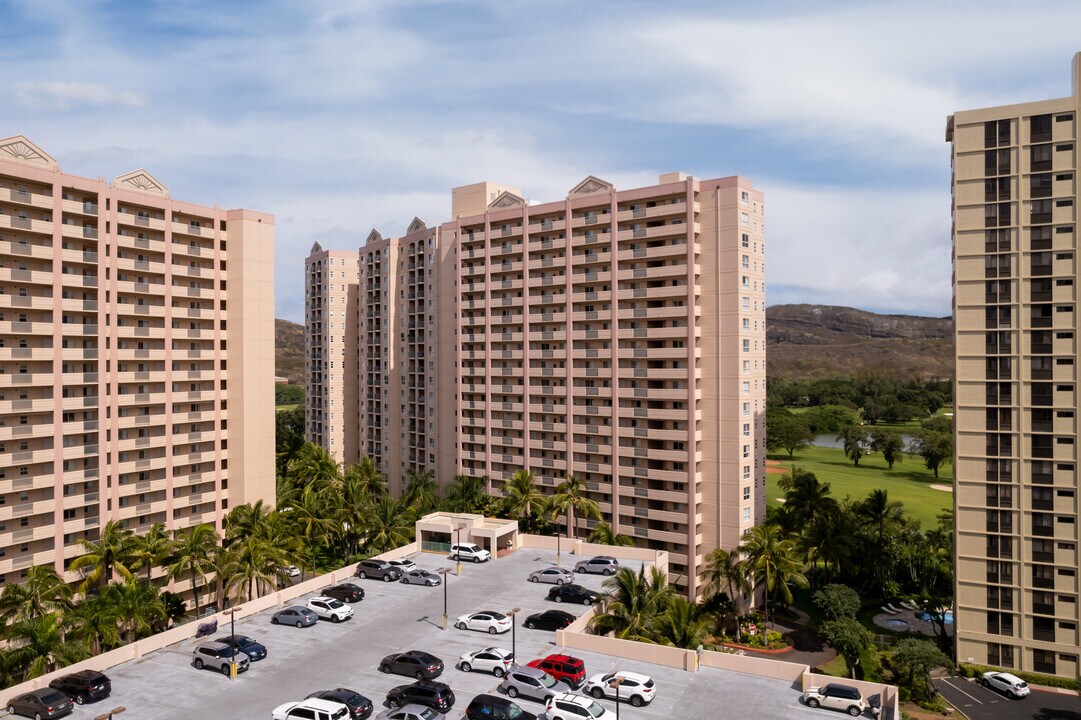 Country Club Village 4 in Honolulu, HI - Foto de edificio