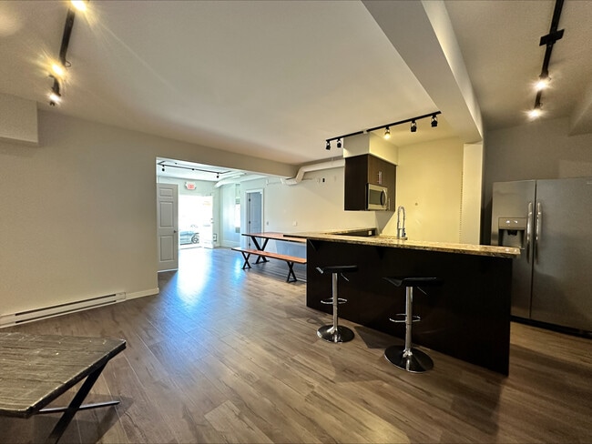 430 5th St in Courtenay, BC - Building Photo - Building Photo