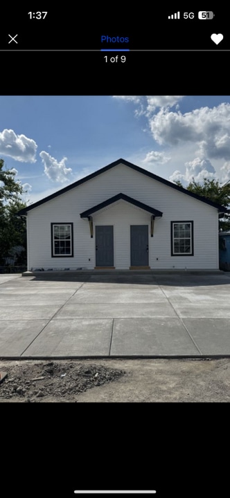 209 Colonial St in Carthage, TN - Foto de edificio