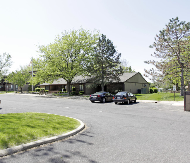 Tall Oaks Village in Washington, IL - Building Photo - Building Photo