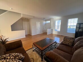 14205 Brenham Dr in Centreville, VA - Building Photo - Building Photo