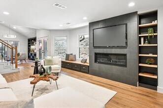 3219 Bryan St in Dallas, TX - Building Photo - Building Photo