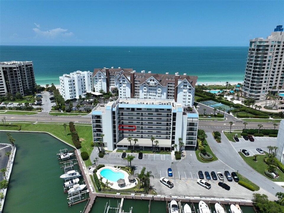 1591 Gulf Blvd in Clearwater, FL - Building Photo