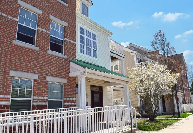 The Willows at Medford in Medford, NJ - Foto de edificio - Building Photo