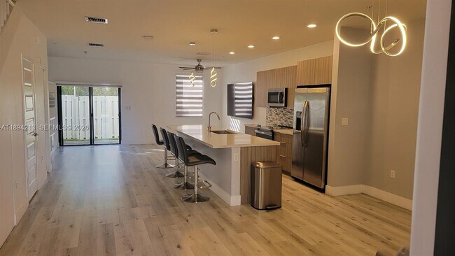 10455 NW 82nd St in Doral, FL - Building Photo - Building Photo