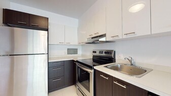 5160 Gatineau in Montréal, QC - Building Photo