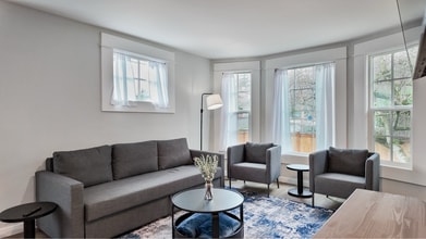 2800 E Thomas St in Seattle, WA - Foto de edificio - Building Photo