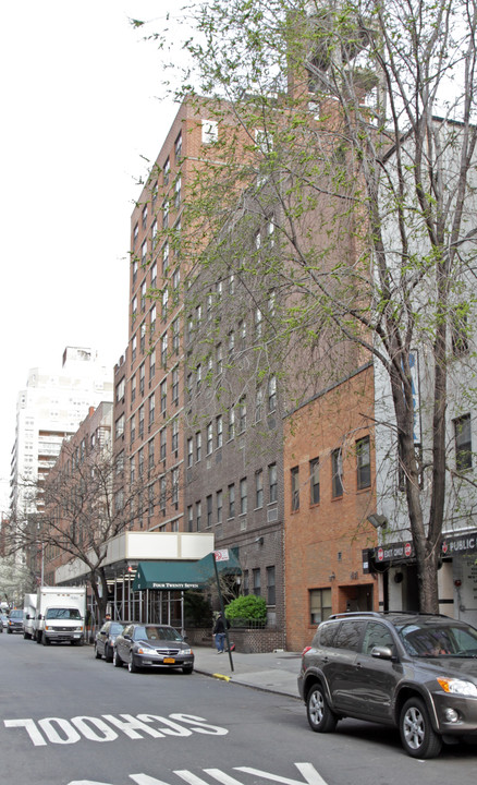 427 East 76th Street in New York, NY - Foto de edificio