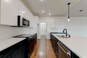 5407 Hollow Ranch Ct in Salado, TX - Building Photo - Building Photo