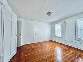 175 Bradley St in New Haven, CT - Building Photo - Building Photo