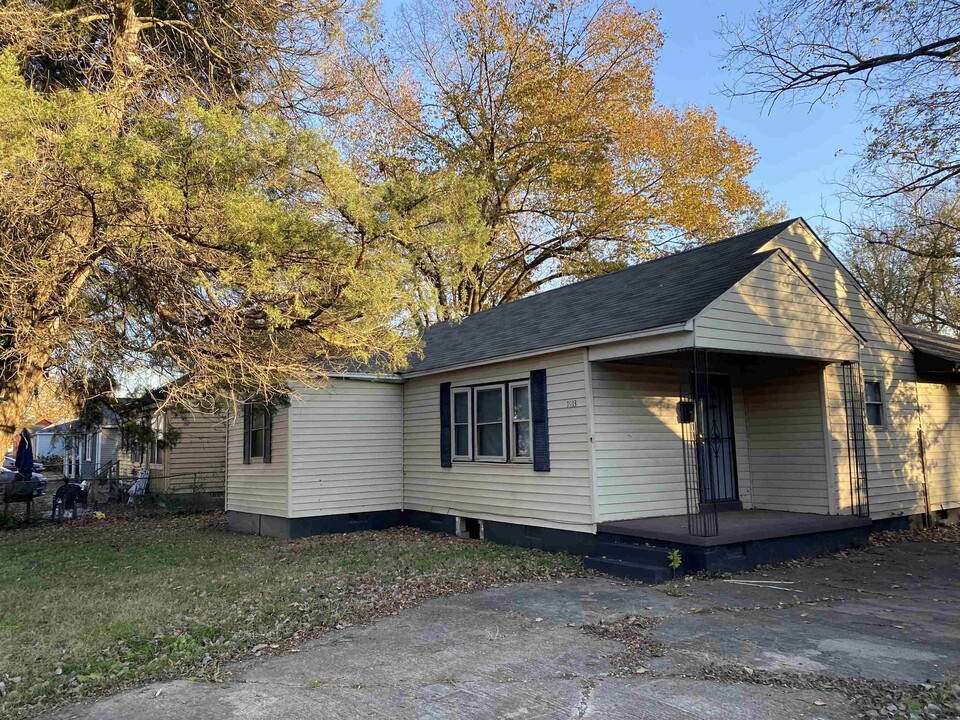 1913 Sula Ln in West Memphis, AR - Building Photo