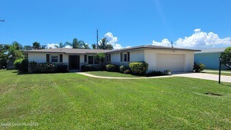 1264 Seminole Dr in Satellite Beach, FL - Building Photo