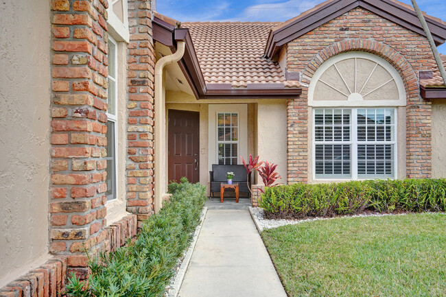8062 Cassia Dr in Boynton Beach, FL - Building Photo - Building Photo