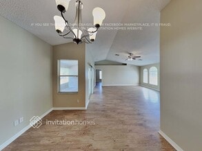 2211 Lake Pointe Cir in Leesburg, FL - Foto de edificio - Building Photo