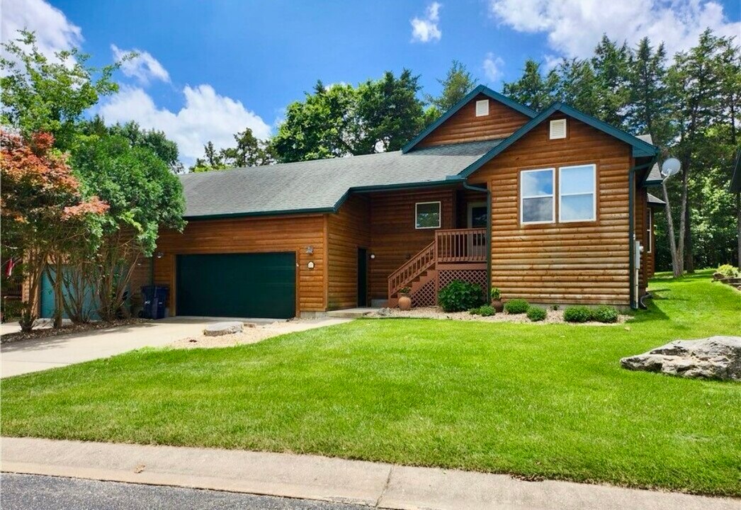 207 Weiskopf Way in Camdenton, MO - Building Photo