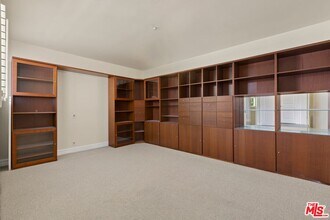 4202 Whitsett Ave in Los Angeles, CA - Building Photo - Building Photo