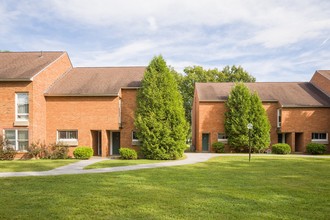 Catamount Lane in Colchester, VT - Foto de edificio - Building Photo