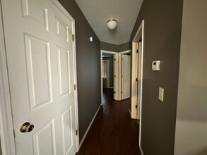 301 Holly St in Russellville, AR - Building Photo - Building Photo