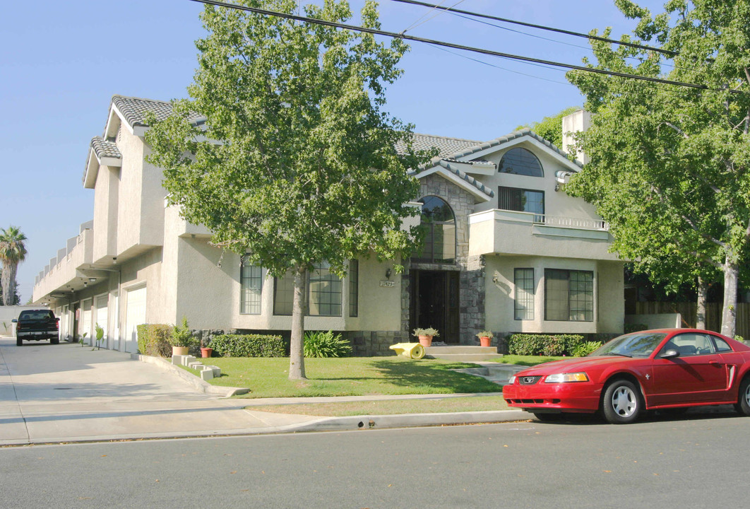 11423 216th St in Lakewood, CA - Building Photo