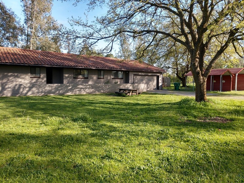 50 Gideon Ln in Chico, CA - Foto de edificio