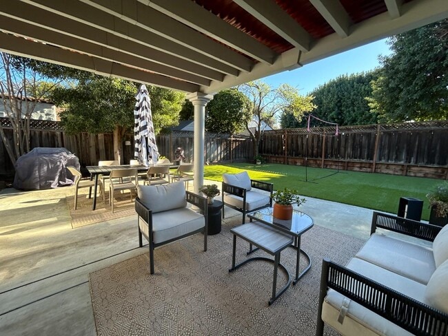 property at 819 Myrtle St