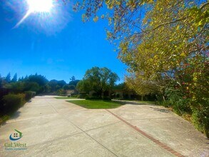 26288 Fremont Rd in Los Altos Hills, CA - Building Photo - Building Photo