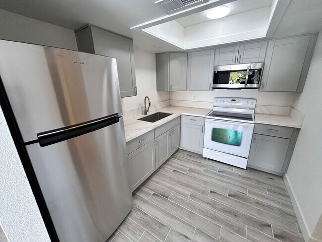 property at 1312 N Harold St