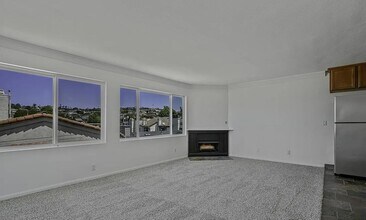 860 Turquoise St in San Diego, CA - Building Photo - Building Photo