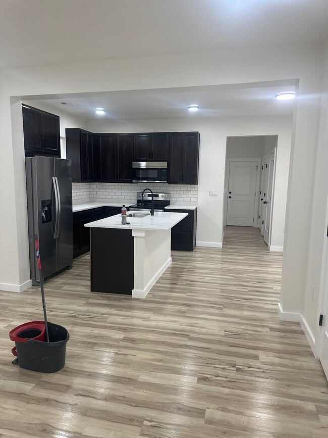 946 Bellows Ave in Columbus, OH - Building Photo - Building Photo