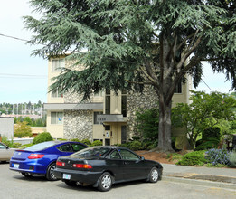 Tikini Apartments in Seattle, WA - Foto de edificio - Building Photo