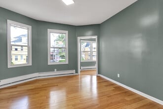35 Coit St, Unit 2 in Irvington, NJ - Building Photo - Building Photo
