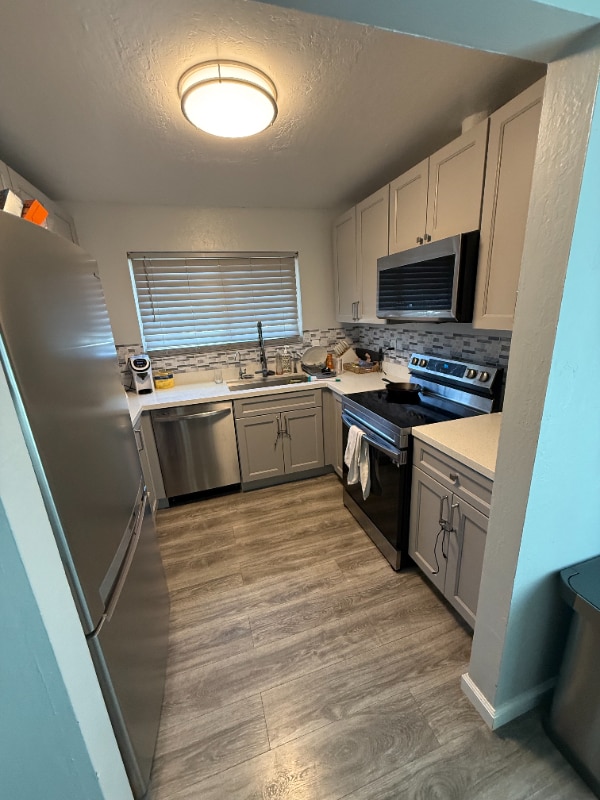 3120 Hemlock St in Antioch, CA - Building Photo - Building Photo