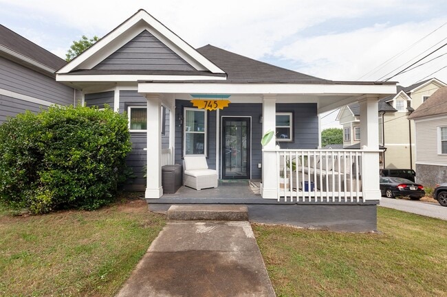 745 Woodson St SE in Atlanta, GA - Building Photo - Building Photo