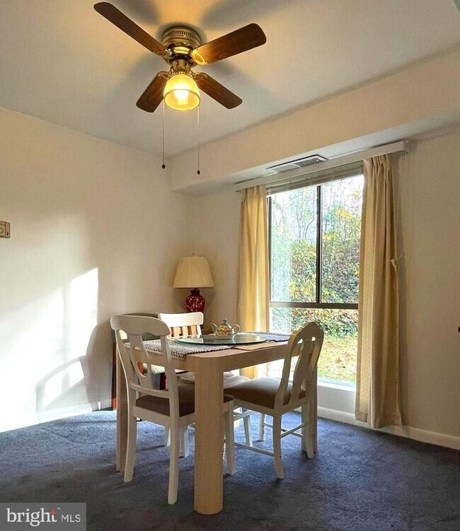 17807 Buehler Rd in Olney, MD - Building Photo - Building Photo