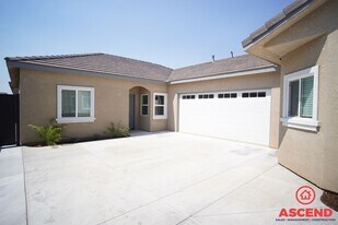 8509 Grandy St in Bakersfield, CA - Building Photo