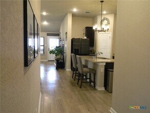 2929 Greenbriar Rd in Seguin, TX - Building Photo - Building Photo