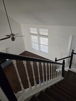 4028 O B Crowe Dr in Dallas, TX - Building Photo