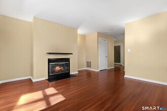 267 Melba St in Milford, CT - Building Photo - Building Photo