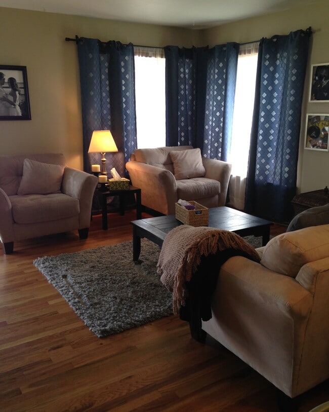 property at 3287 S Grape St