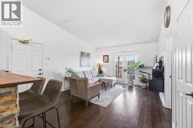 4013 Kilmer Dr in Burlington, ON - Building Photo - Building Photo