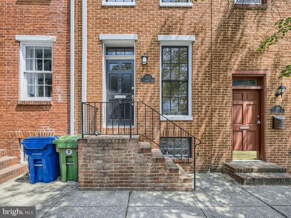 827 S Charles St in Baltimore, MD - Building Photo