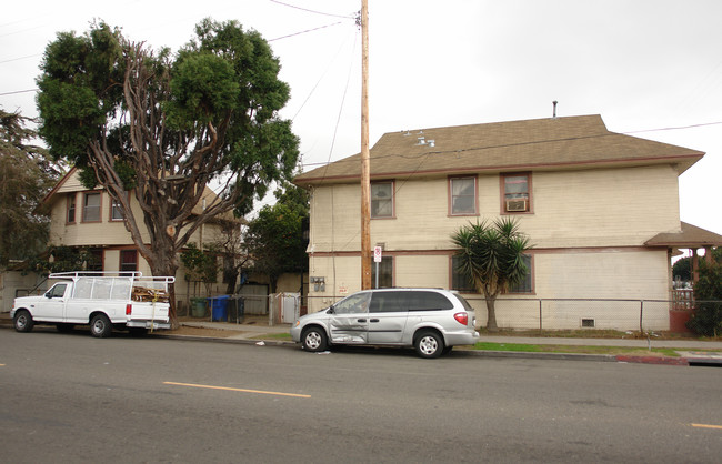 1800 S Union Ave in Los Angeles, CA - Building Photo - Building Photo