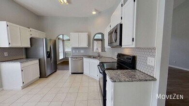 9105 Oren Thompson Rd in Charlotte, NC - Building Photo - Building Photo