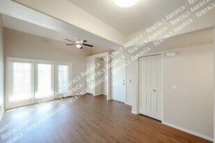 3716 E University Dr in Mesa, AZ - Building Photo