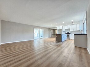225 N Helena St in Ridgecrest, CA - Building Photo - Building Photo