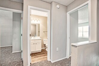 Hillwood Pointe Apartments in Jacksonville, FL - Foto de edificio - Building Photo