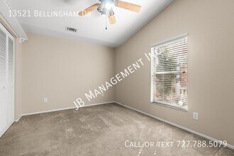 13521 Bellingham Dr in Tampa, FL - Building Photo - Building Photo