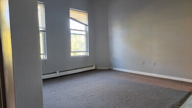 90 Chadwick Ave in Hartford, CT - Building Photo - Building Photo