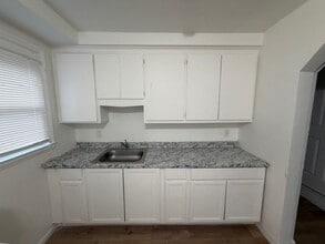 19786 Oakfield Ave in Detroit, MI - Building Photo - Building Photo