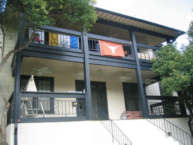 property at 602 Elmwood Pl